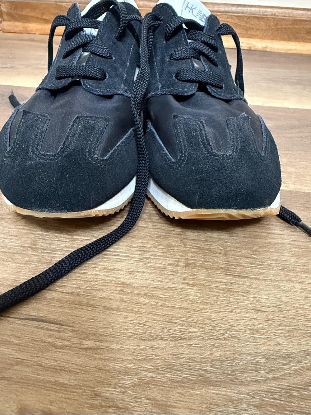 New Balance Black & White Women’s Retro 320 Trainer Sz 9 - Picture 5 of 8